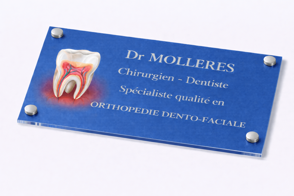 Plaque bleue Dr MOLLERES, chirurgien-dentiste spécialiste en orthopédie dento-faciale avec illustration d'une dent.